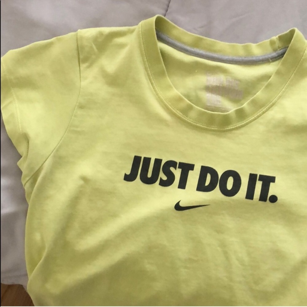 Nike T-shirt